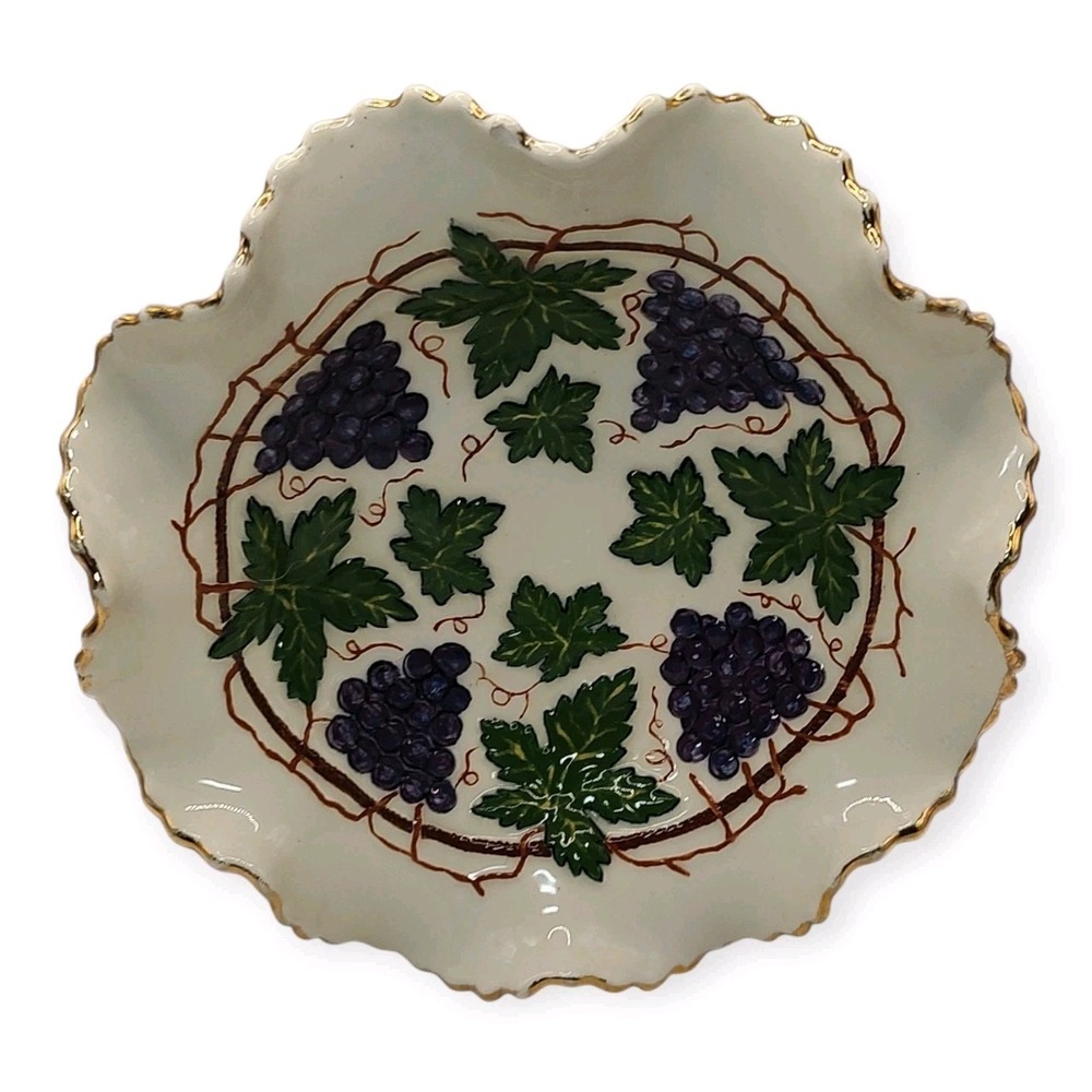 Hand Painted Bowl Raised Grapes Scalloped Leaf Vines Candy Dish Signed‎ SEE